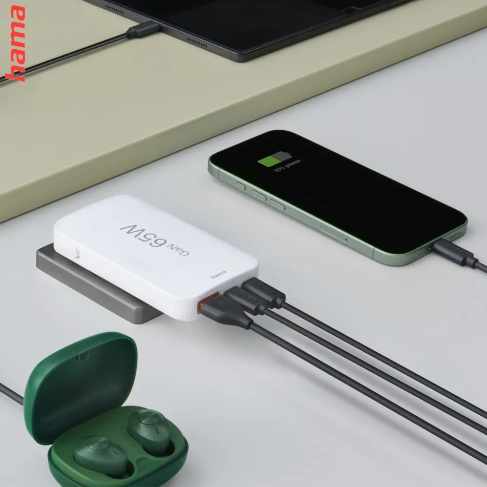 Hama rýchla USB nabíjačka GaN 2x USB-C + USB-A, PD/QC 65 W, plochá, skladacia  