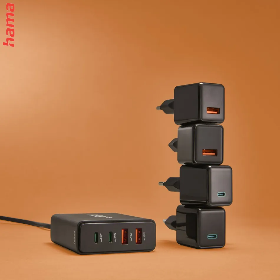 Hama USB hub, 4 porty, USB 3.2, 5 Gb/s, Ultra Slim, USB-C adaptér